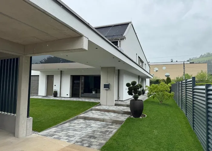 Maja * Τσελ αμ Ζέε